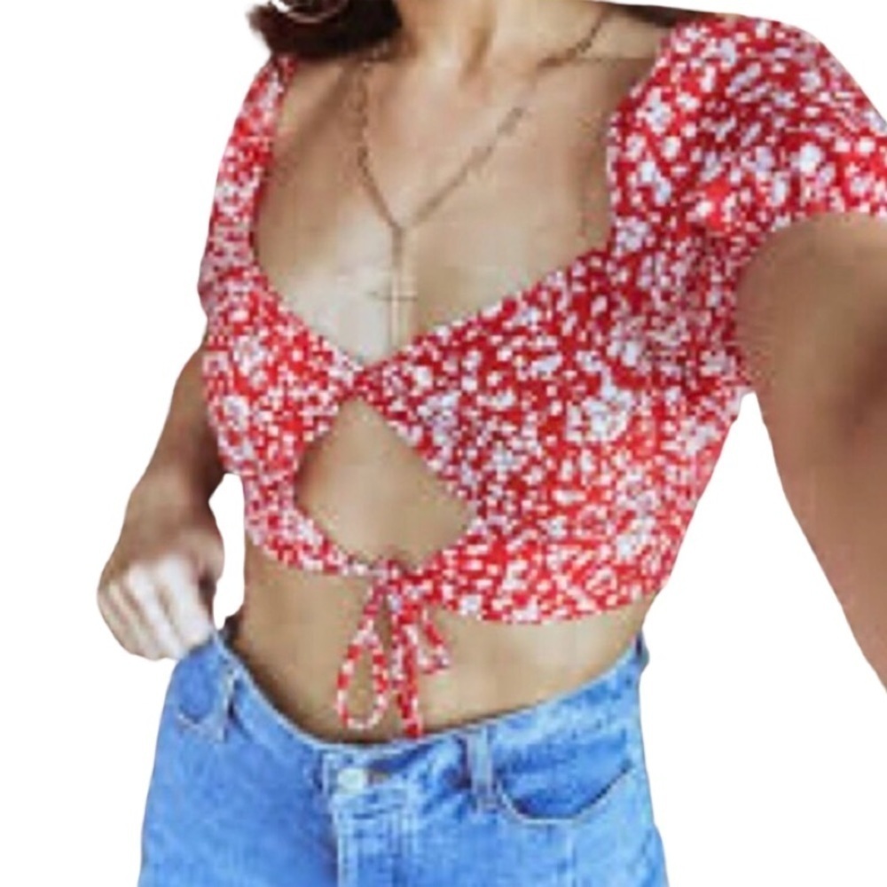 NWT LE LIS Red Floral Sweetheart Crop Top